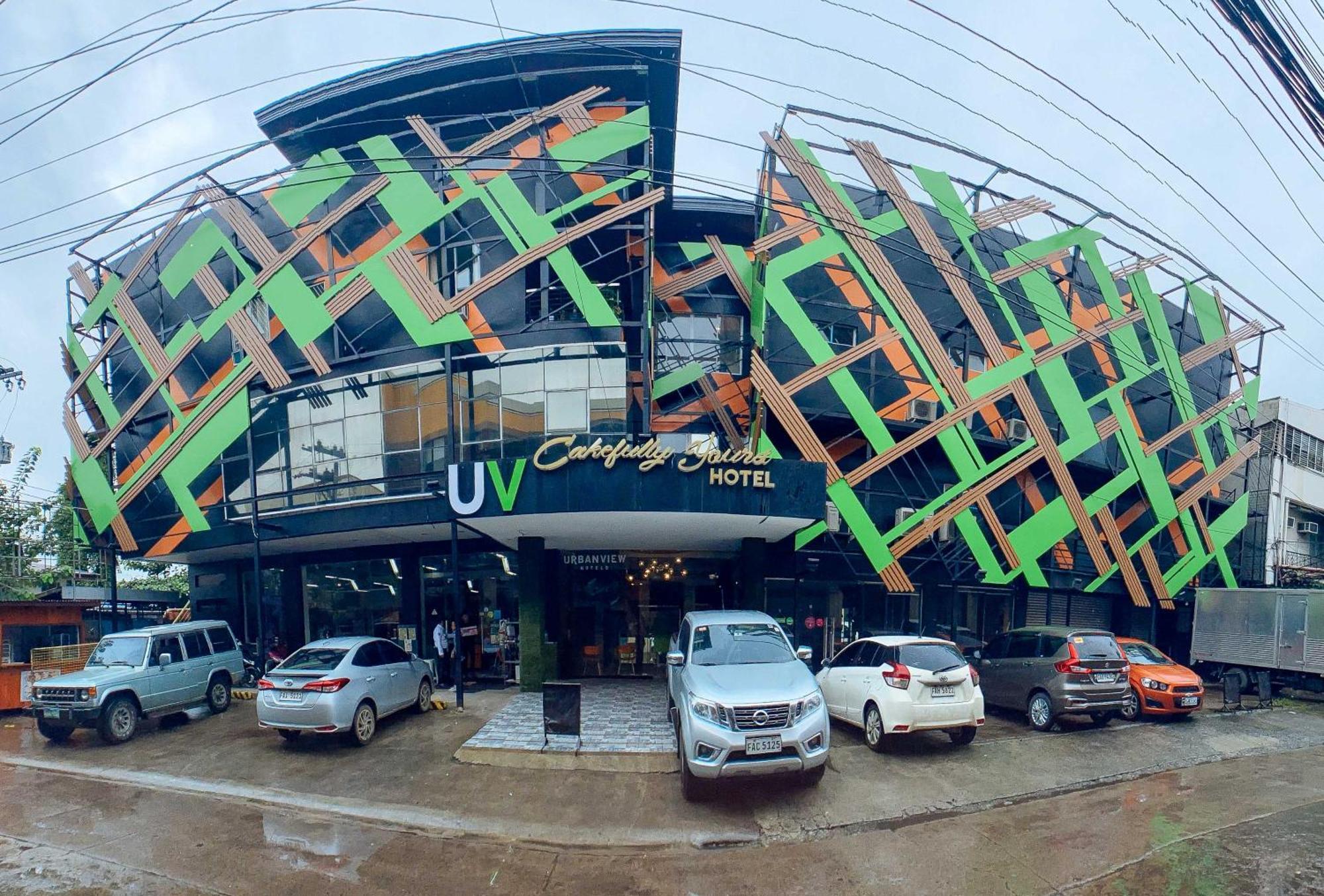 Urbanview At Lacson Street Bacolod City By Reddoorz Exterior foto